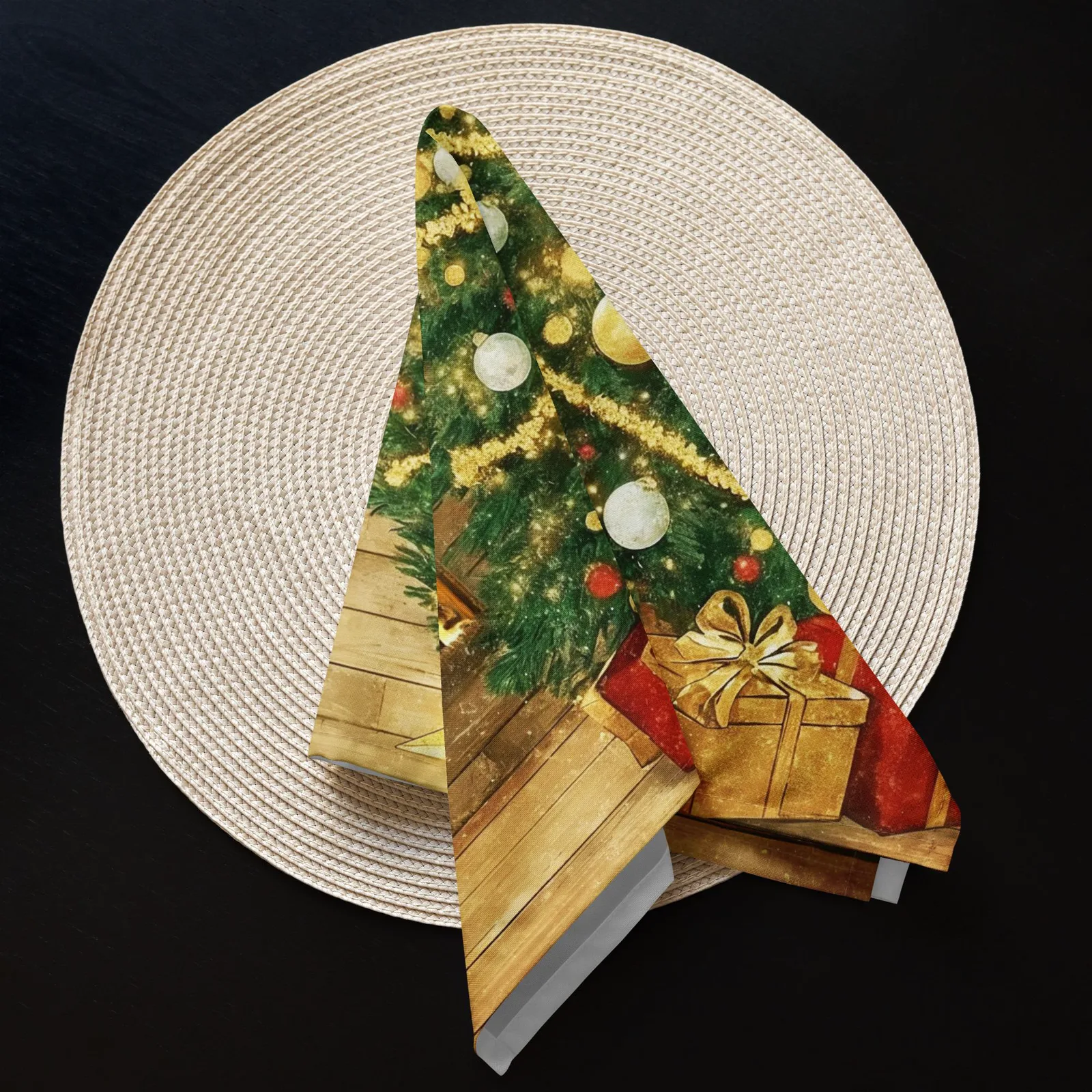 Christmas Tree Cloth Napkin Set of 4: Festive Holiday Dinner & Party Table Decor, photo 7