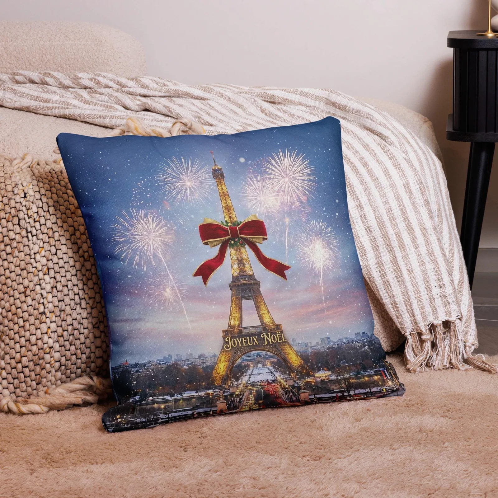 Joyeux Noël Eiffel Tower Christmas Throw Pillow: Elegant Christmas Decor for the Paris Lover, photo 5